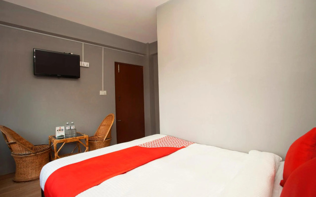 OYO 587 Hotel Tradition Inn