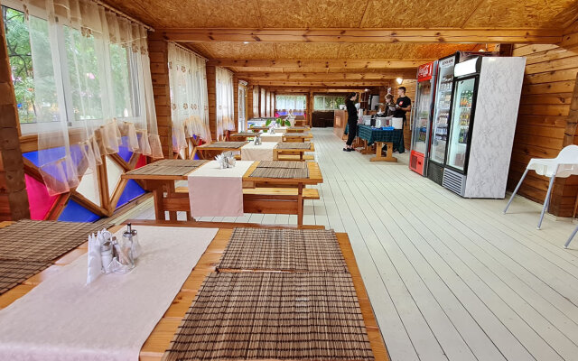 Усадьба Славная