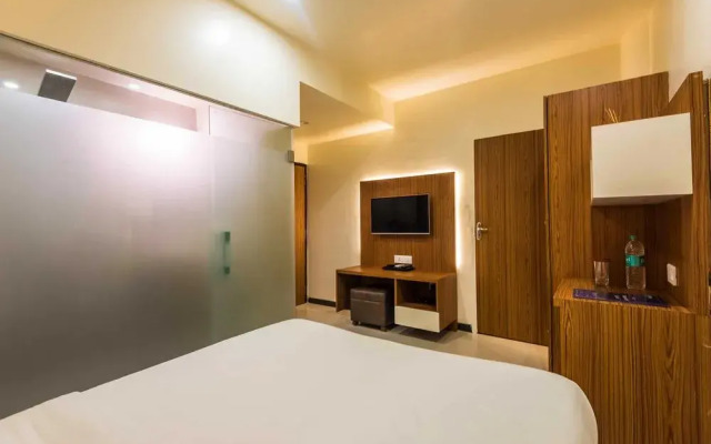 OYO 7014 Hotel 7CEPL