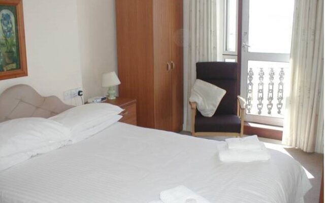 Daunceys Hotel