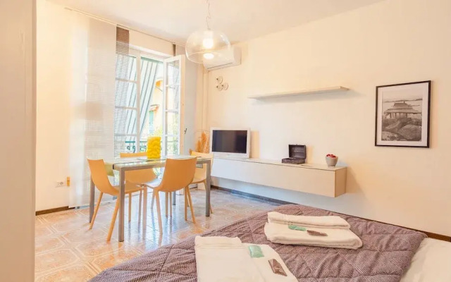 Sirmione Studio Apartment - Italian Homing Many Thanks Stella