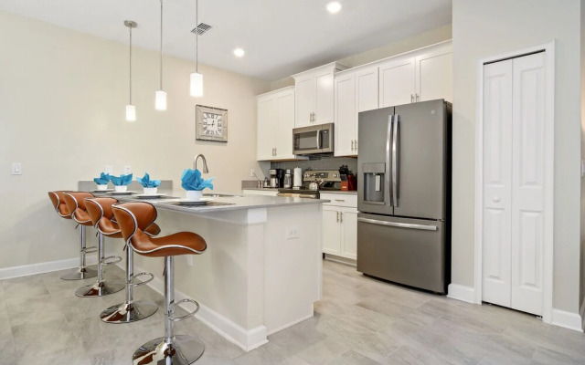 4894 Storey Lake 46000/46935