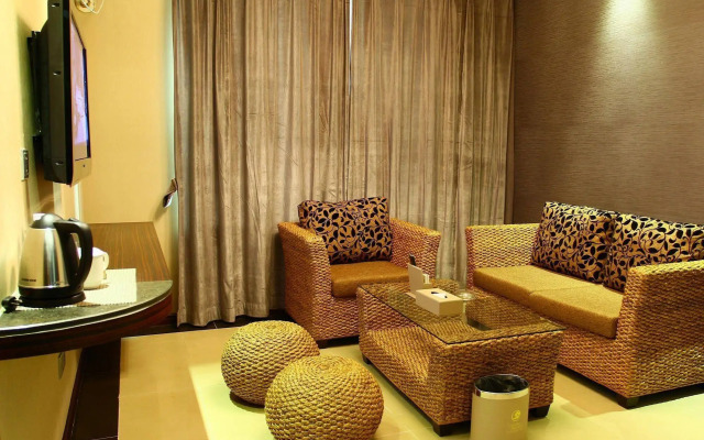 Shuiyue Nianhua Hotel