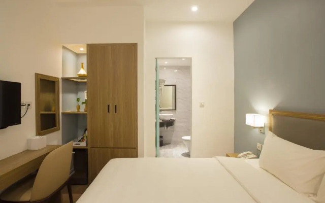 Vyhouse Hanoi Hotel