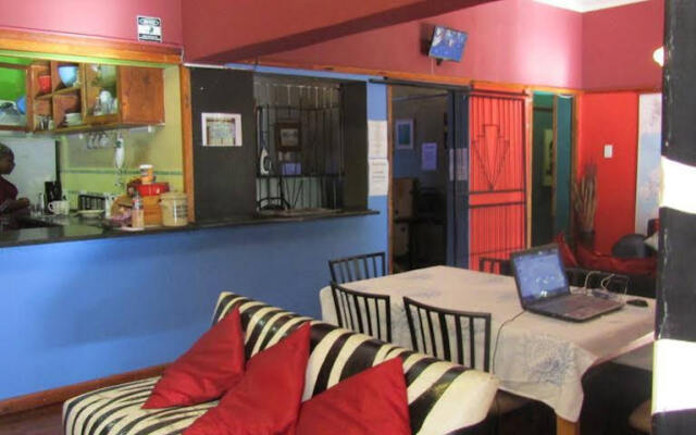 Cape Town Deco Lodge