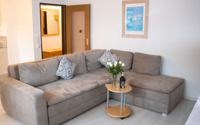 Lovely Apartment in Elkeringhausen with Roof Terrace