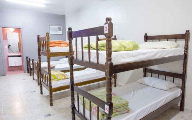 Hostel 76