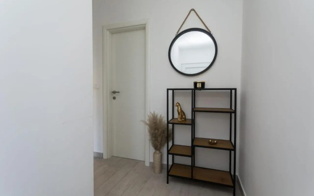 Bloom Apartment