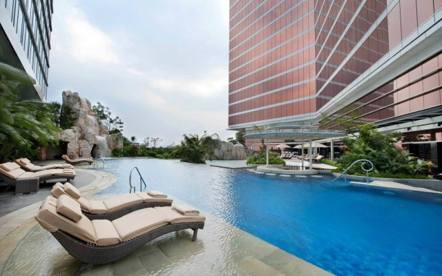 The Trans Luxury Hotel