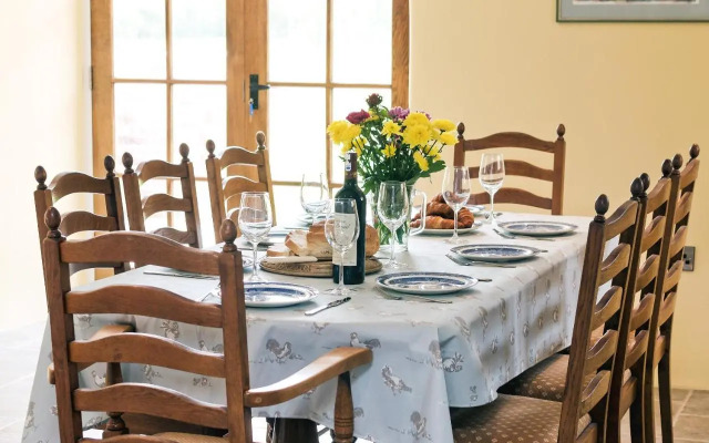 The Farmhouse At Higher Westwater