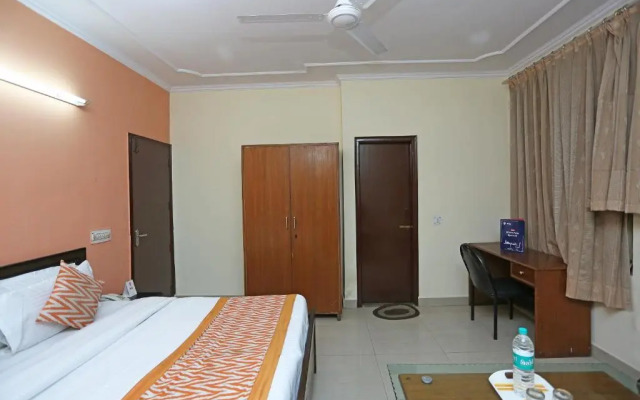 OYO Rooms Govindpuri Metro