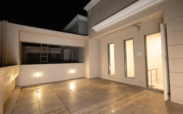 The Retreat-Pool Villa 5BHK with private indoor pool