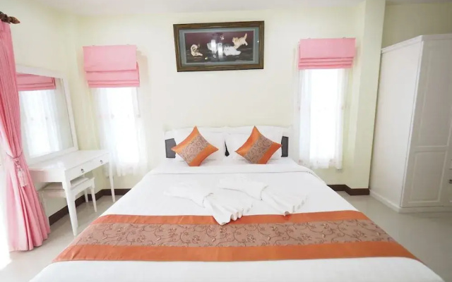 Lana Pool Villa