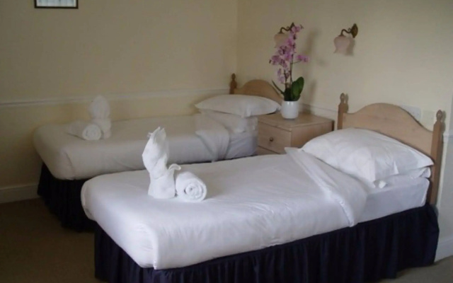 Horse and Groom Hotel