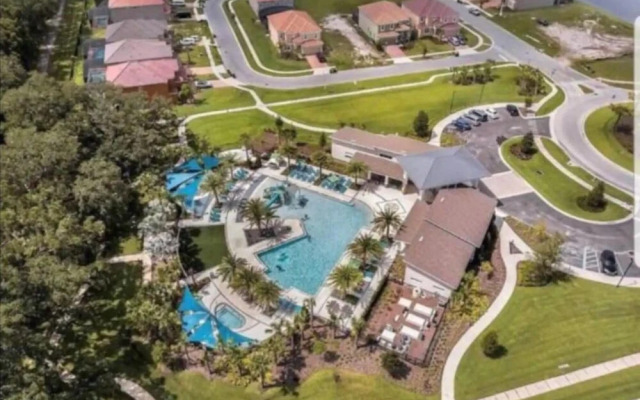 Incredible Large Home Minutes From Disney