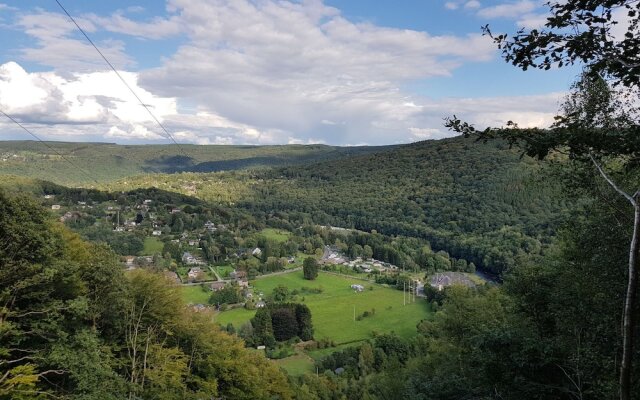 Vintage Chalet in Sougné-Remouchamps near Ardennes Forest