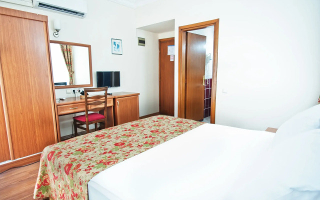 Triana Hotel