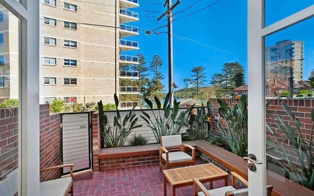 CRES0 - Manly - The Crescent