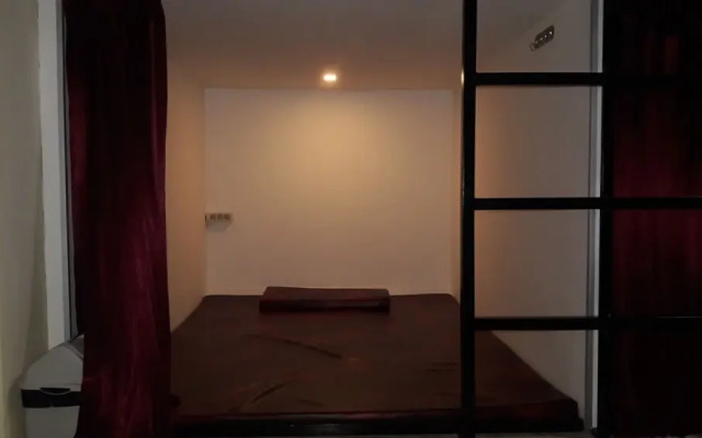 Manado Pod House - Hostel