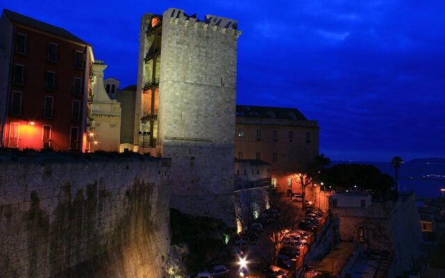 Romantic Suite Canelles - Cagliari