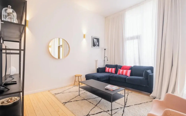 New Apartment Center of Trendy St Gille