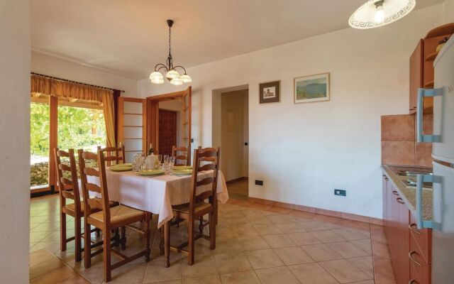 Stunning Home in Preko With 3 Bedrooms and Wifi