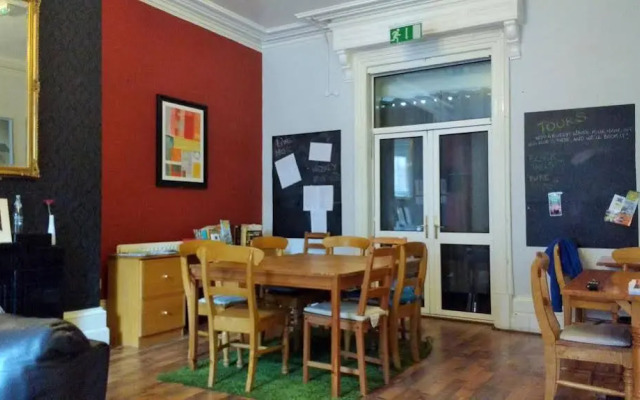 Paddy's Palace Belfast Hostel