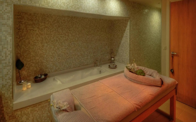 LVZZ Hotel - Boutique Class