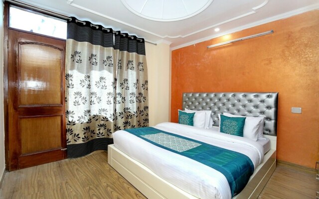 OYO 10406 Home Luxury 3BHK New Shimla