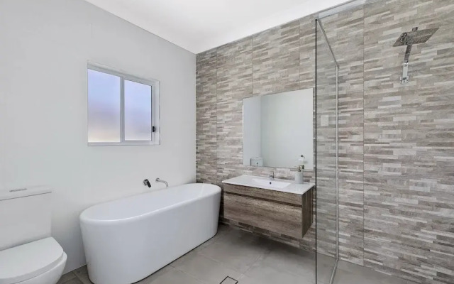 EJ Homes at The Entrance