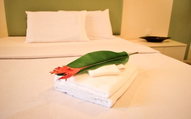 Qi Hotel and Club – Guest Rooms – Kota Kinabalu