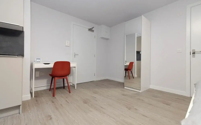 JOIVY Superior Studio near The Meadows