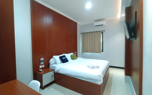 Urbanview Wisma Wirasatya Akpol Semarang by RedDoorz