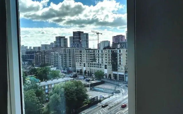 London Apartment Oasis - Close to City Center