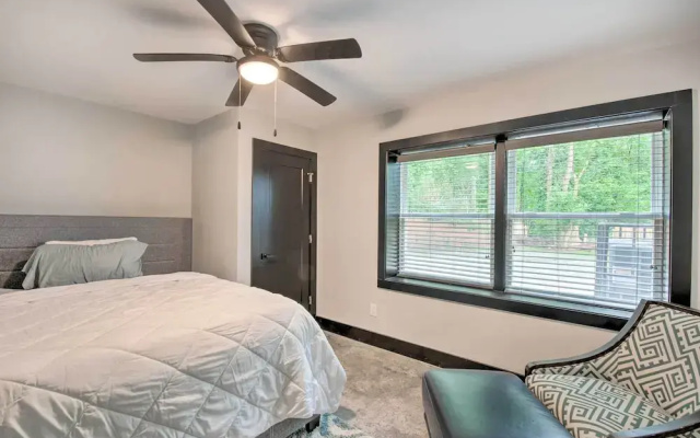 5 Mi to Mercedes-benz Stadium: Stylish ATL Retreat