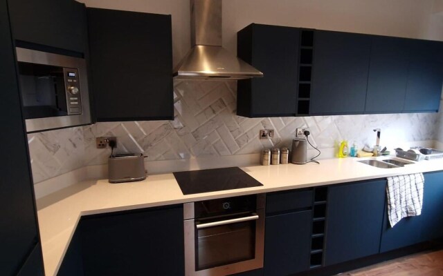 Stunning 1double Bed Apartment in London