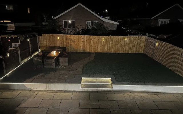 3 Bed-sleeps 5-garden-parking-pets