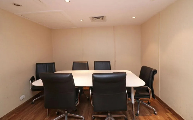 Joy Inn & Suites by OYO Rooms