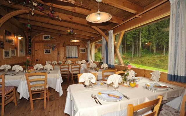 Albergo Garni' Laura