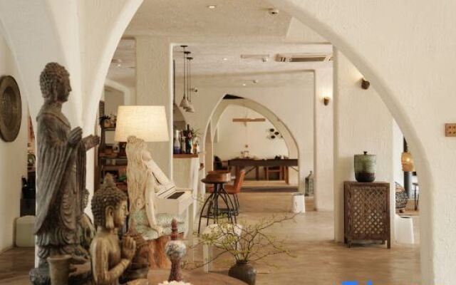 Zhi Lan Qiu Lakeside Homestay