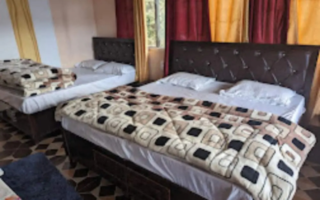 Goroomgo Anjali Home Stay Deoriatal Uttarakhand