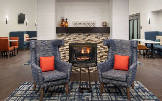 Hampton Inn & Suites Alpharetta
