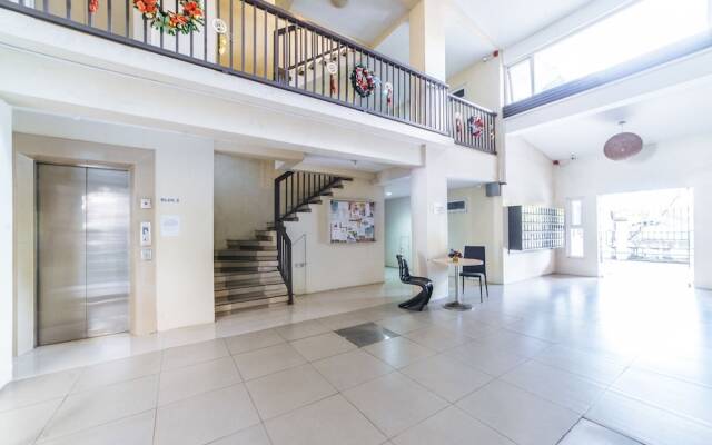 RedDoorz Plus near CK Square Cainta