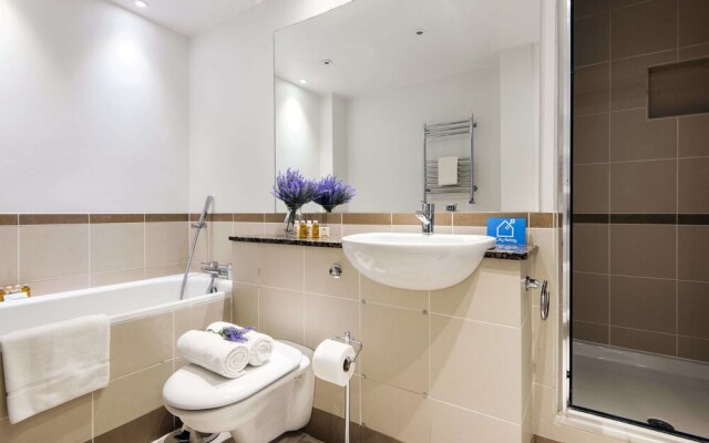 The Spacious Prince of Wales Apartment - CVO