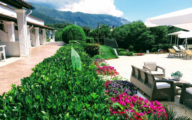 Summer Wine Friendly Resort
