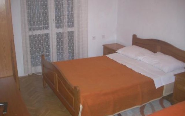 Dobrota Guest House