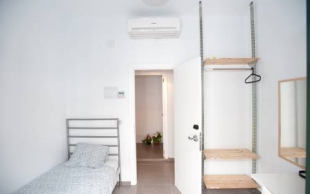 Baños De La Reina Mora Sevilla
