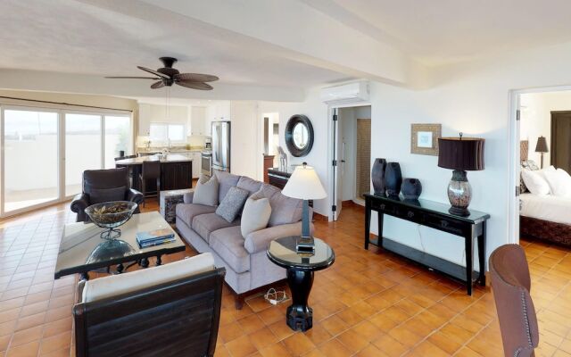 Lighthouse and Ocean Views at Villa Playamar