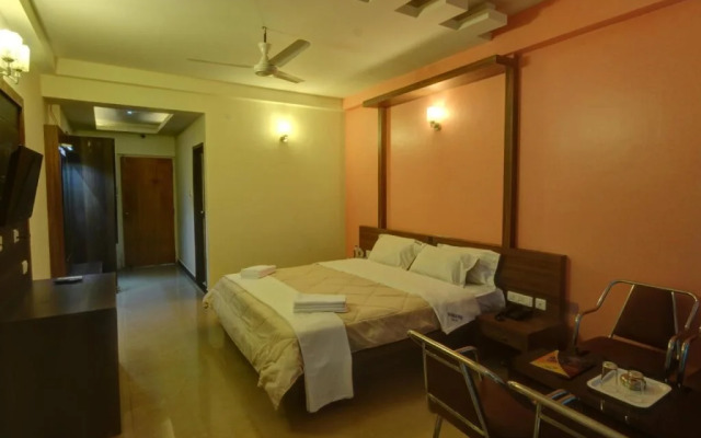 Hotel Mayura International