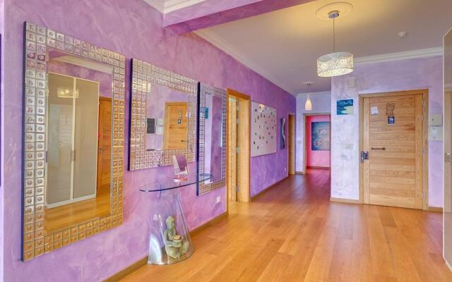 Seafront Apartment in Sliema With Pool, Upmarket Complex